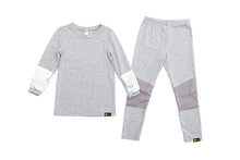 Load image into Gallery viewer, Elotte undershirts and underpants base layers are meant for sleep and play. They are perfect to wear alone or under snowsuits or as an extra layer to protect sensitive skin from other fabrics.