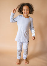 Load image into Gallery viewer, Elotte Base Layers - contributes to breathability gentle on skin feels cool and dry prevents bacteria growth temperature regulating moisture wicking