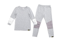 Load image into Gallery viewer, Elotte undershirts and underpants base layers are meant for sleep and play. They are perfect to wear alone or under snowsuits or as an extra layer to protect sensitive skin from other fabrics. 
