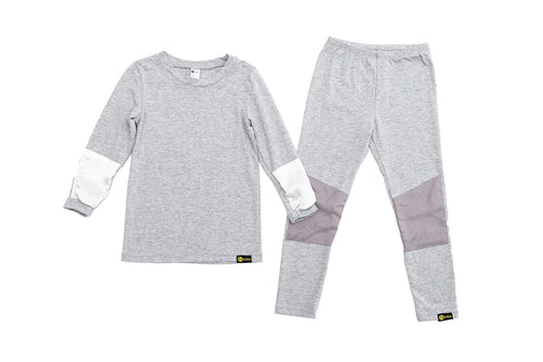 Elotte undershirts and underpants base layers are meant for sleep and play. They are perfect to wear alone or under snowsuits or as an extra layer to protect sensitive skin from other fabrics. 